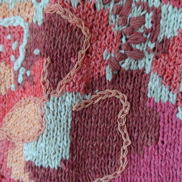 NWOT Susan Bristol Short Sleeve Embroidered Sweater - Size M - Picture 3 of 5